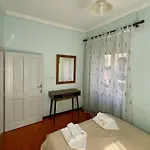Vero Cozy Old House
